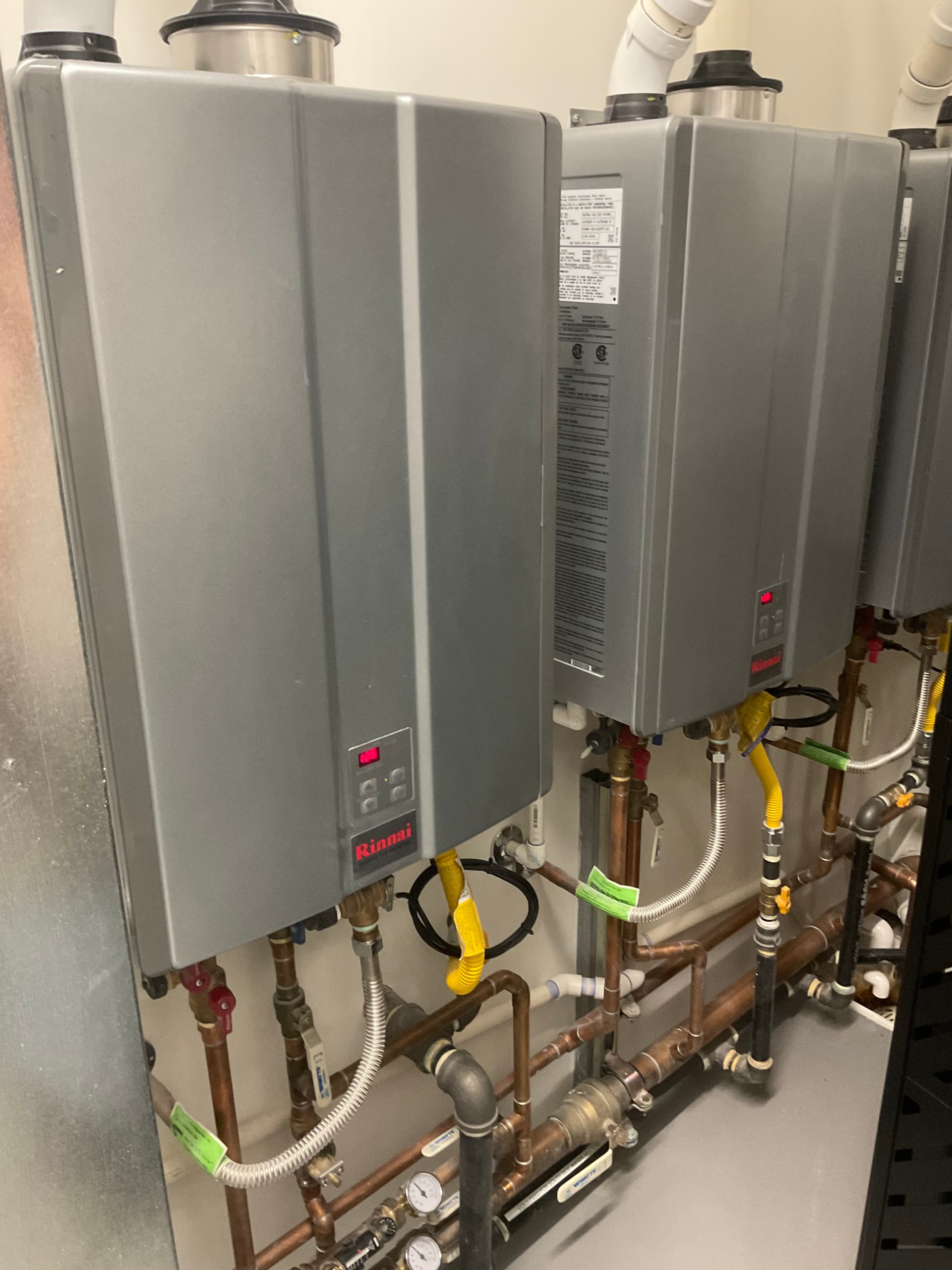 Gallery photos for Rinnai Tankless Water Heaters Installed for Residential and Commercial: Image #2