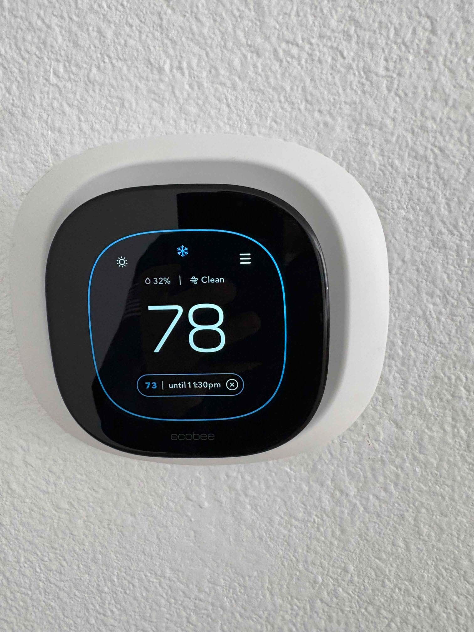 Gallery photos for Rooftop HVAC Package Unit Install Paired With a Smart Ecobee Thermostat: Image #4