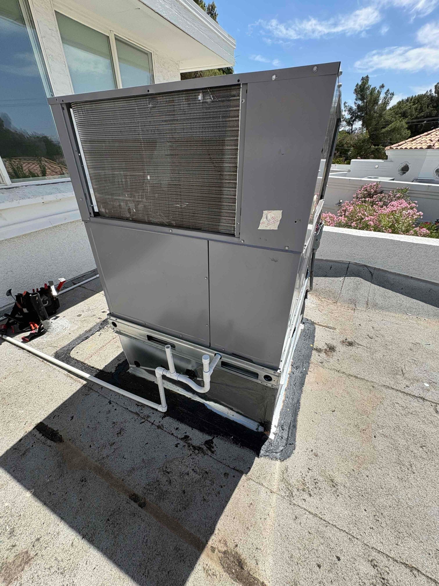 Gallery photos for Rooftop HVAC Package Unit Install Paired With a Smart Ecobee Thermostat: Image #1