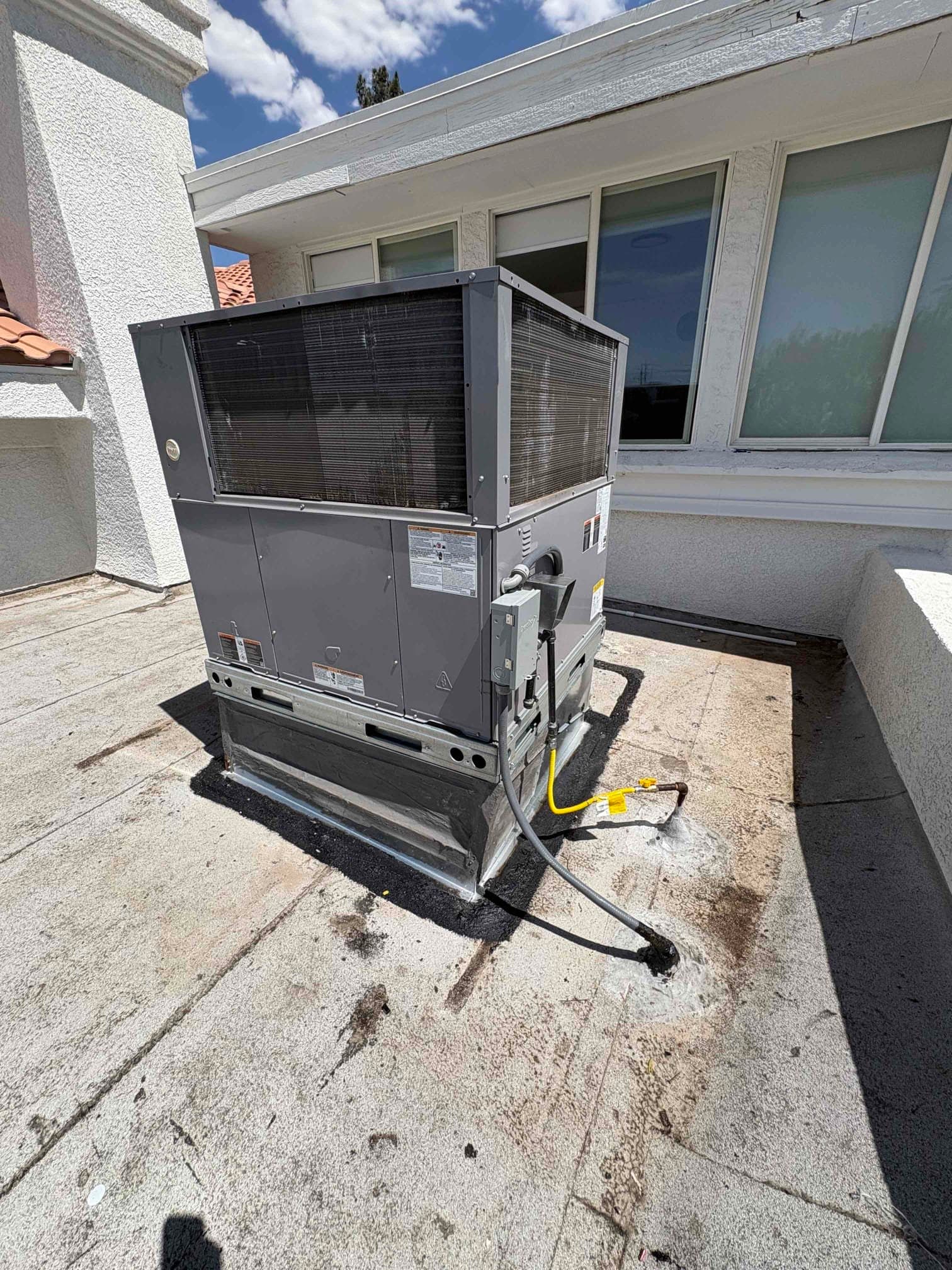 Rooftop HVAC Package Unit Install Paired With a Smart Ecobee Thermostat image